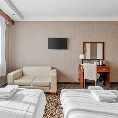 Hotel Diament Vacanza Katowice - Siemianowice Siemianowice Śląskie Zewnętrze zdjęcie