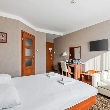 Hotel Diament Vacanza Katowice - Siemianowice Siemianowice Śląskie Zewnętrze zdjęcie
