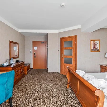 Hotel Diament Vacanza Katowice - Siemianowice Siemianowice Śląskie Zewnętrze zdjęcie