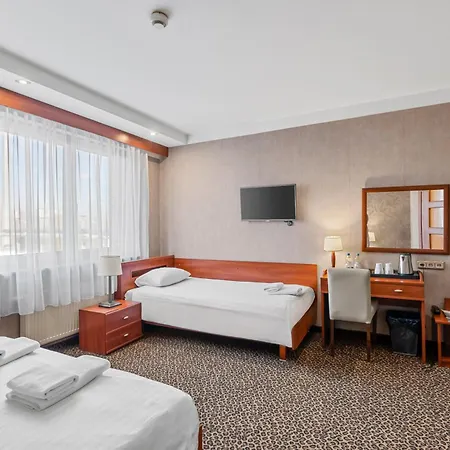 Hotel Diament Vacanza Katowice - Siemianowice Siemianowice Śląskie Zewnętrze zdjęcie