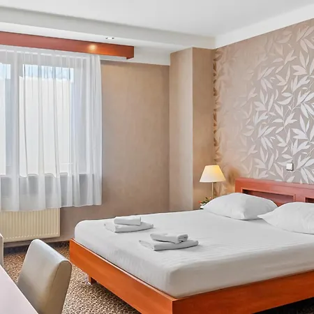 Hotel Diament Vacanza Katowice - Siemianowice Siemianowice Śląskie Zewnętrze zdjęcie